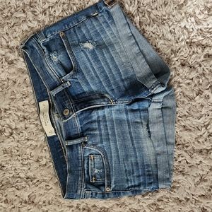 A&F Women's Distressed Denim Shorts. Sz 4, Waist 27.